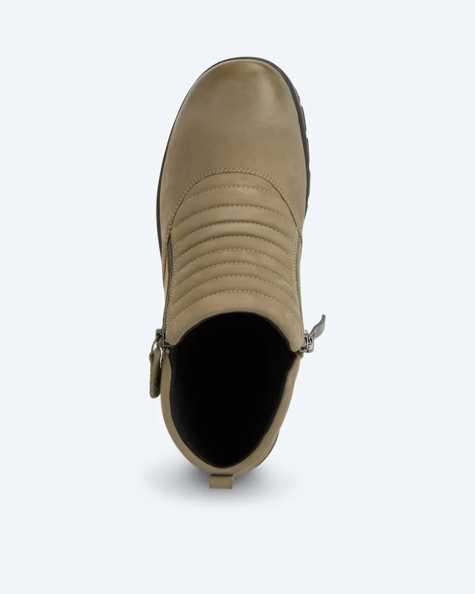 Boot in H-Weite