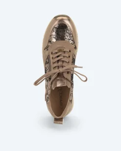 Sneaker