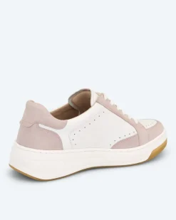 Sneaker im Farbmix