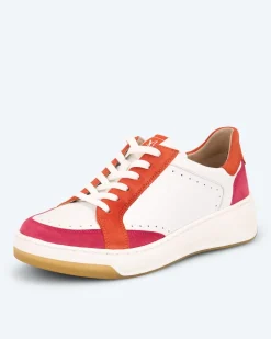 Sneaker im Farbmix