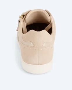 Sneaker mit Mesh